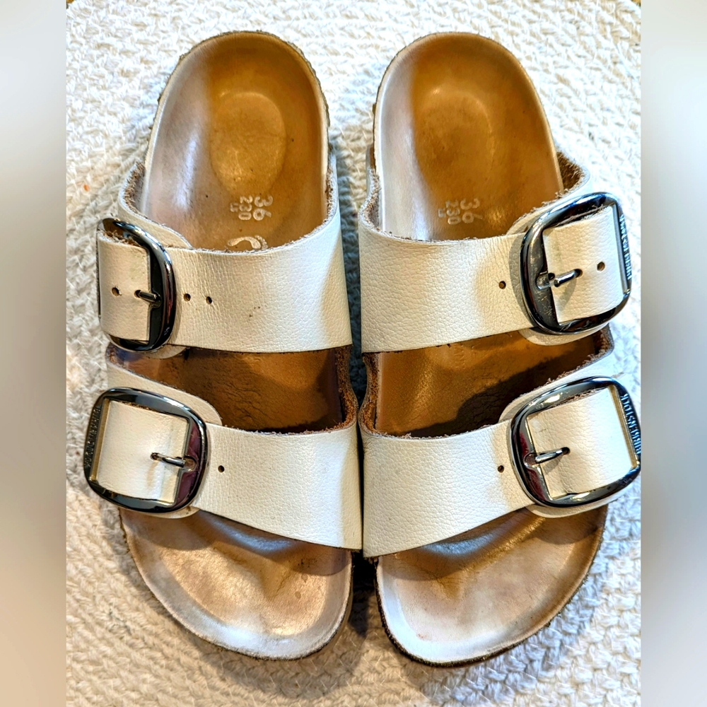 White Leather Big Buckle Arizona Birkenstocks